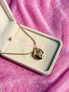 Gold Pendant thumbnail
